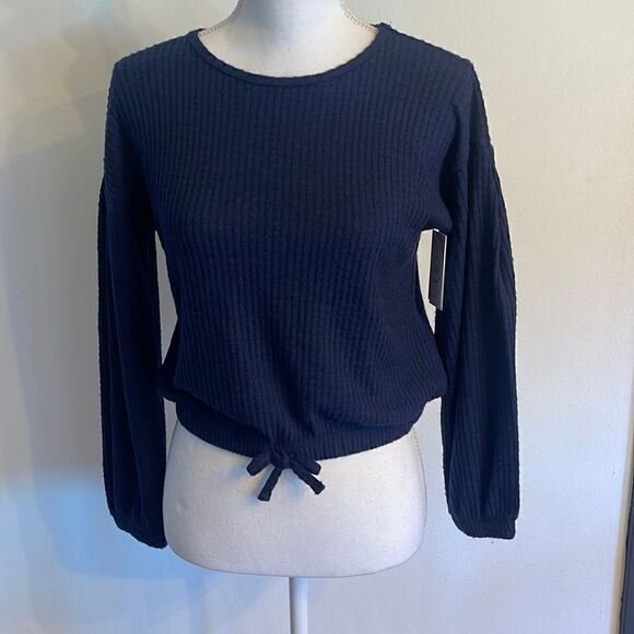 1901 Waffle top with tie waist. - Picture 1 of 4